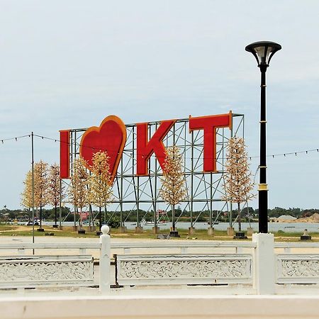 Angel Resthouse Hotel Куала-Тренгану Экстерьер фото